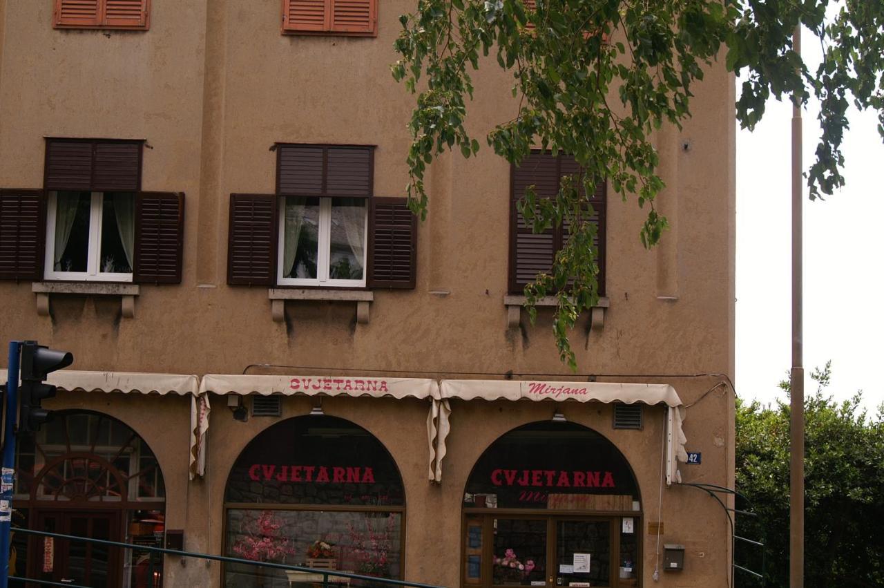 Sea Flower Apartment Rijeka Exterior photo